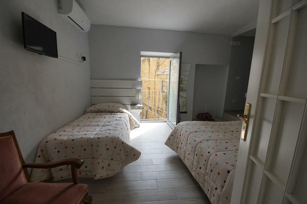 Locazione Turistica Domus Re Bed and Breakfast Agrigento Eksteriør billede